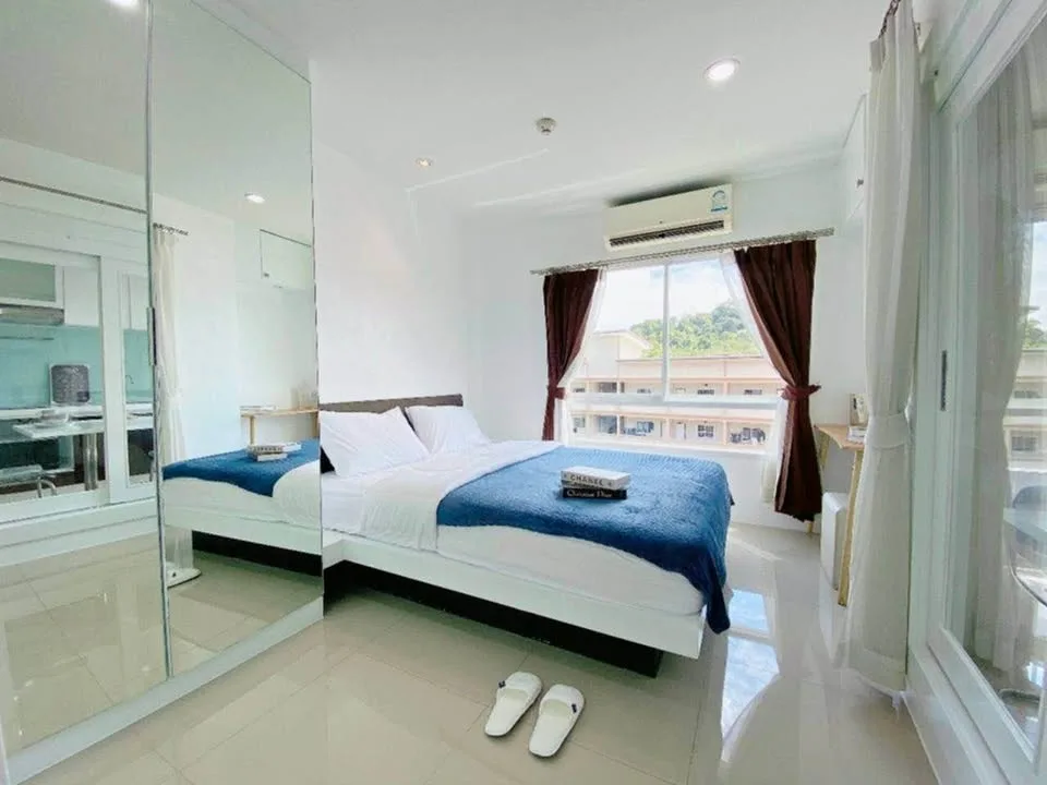 อพาร์ทเมนท์ 1 ห้องนอนที่ The Scene Condo Kathu ให้เช่า