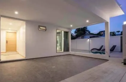 Villa de luxe 3 chambres avec piscine à Rawai