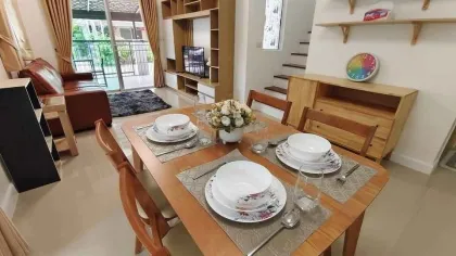 Casa Esquinera de 3 Habitaciones y 2 Baños en Alquiler en Rawai