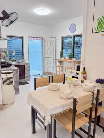 Сдается дом 3 спальни 2 ванные в Wongchalerm Garden Ville