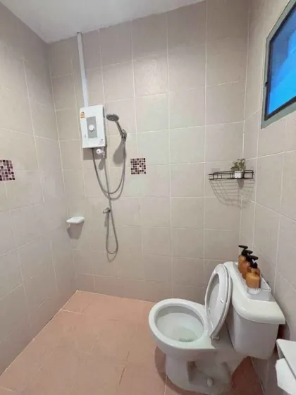 Сдается дом 3 спальни 2 ванные в Wongchalerm Garden Ville