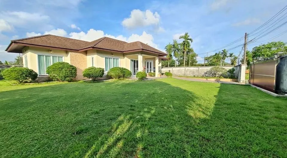 3 Bedroom 2 Bathroom Stand-Alone House for Rent in Srisoonthorn, Phuket