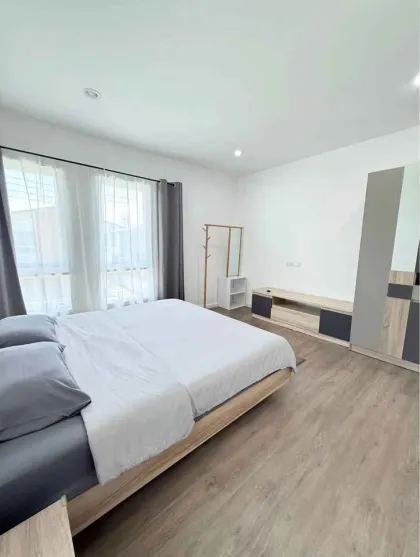 Modern Corner Semi-Detached House for Rent in Smile Ville X2 Village, Bang Jo