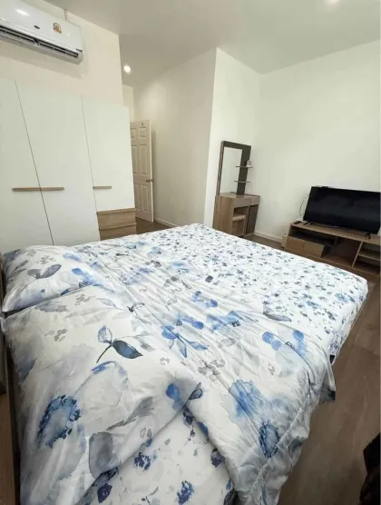 Modern Corner Semi-Detached House for Rent in Smile Ville X2 Village, Bang Jo