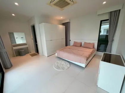 Villa moderna de 4 dormitorios en alquiler cerca de IKEA Bypass - Patong, Phuket