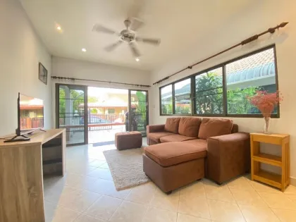 2-Zimmer-Haus mit 2 Bädern zur Miete in Chaofa Thani Village, Chalong