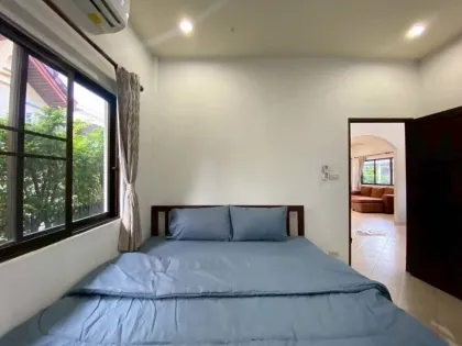 2-Zimmer-Haus mit 2 Bädern zur Miete in Chaofa Thani Village, Chalong