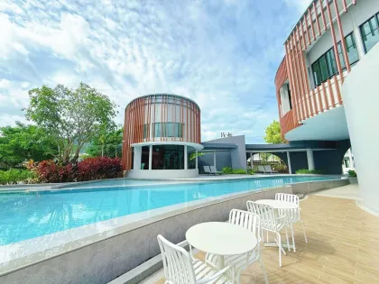 Современная вилла с 4 спальнями в аренду в Saransiri Kohkaew Retreat