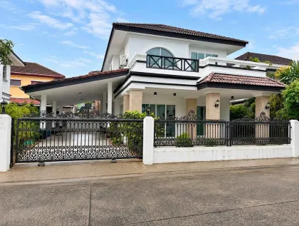 3-Schlafzimmer Familienvilla zur Miete in Chalong, Phuket