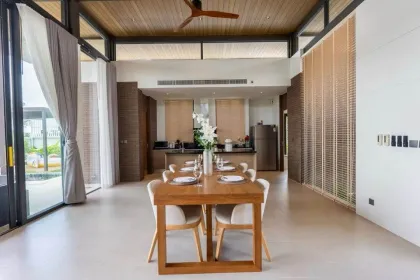 Вилла с 3 спальнями и частным бассейном в Villa Boat Avenue Resident