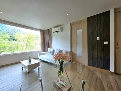 Appartement 1 chambre avec vue montagne en bord de mer à Kalim