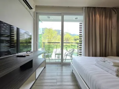 Appartement 1 chambre avec vue montagne en bord de mer à Kalim