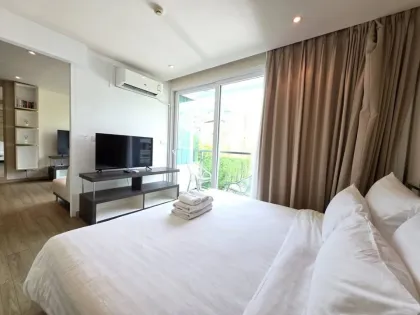 Appartement 1 chambre avec vue montagne en bord de mer à Kalim