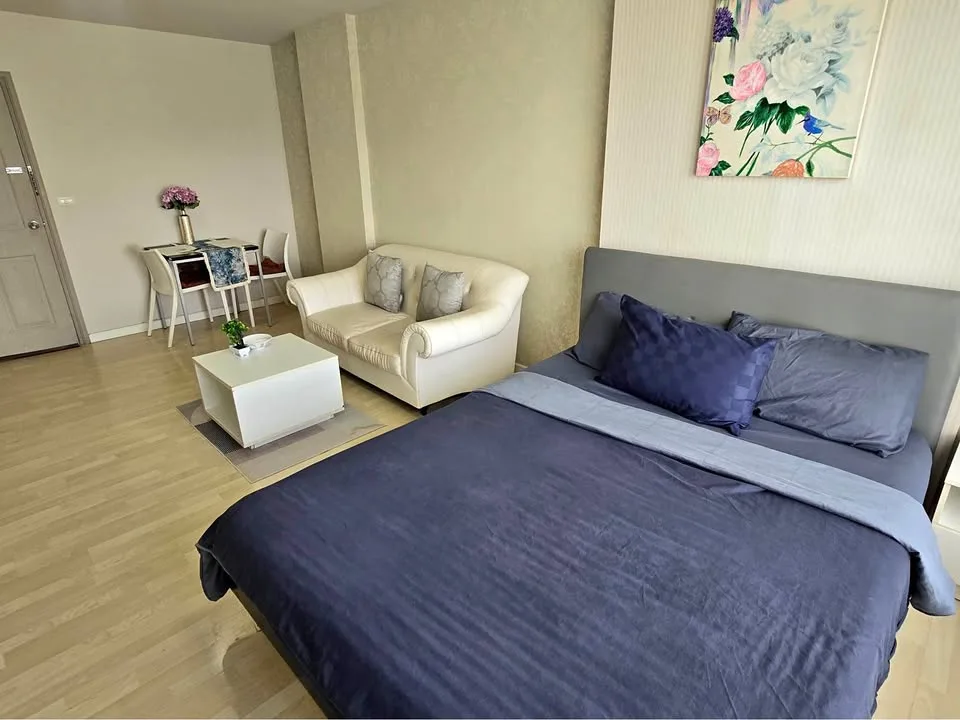 ห้องพัก 1 ห้องนอน ให้เช่า ที่ ดีคอนโด กะทู้ ป่าตอง