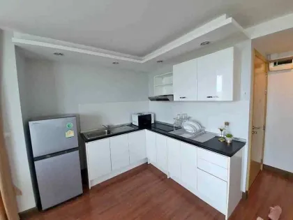 Просторная квартира с 2 спальнями в угловом блоке в The Light Condo, Пхукет Таун