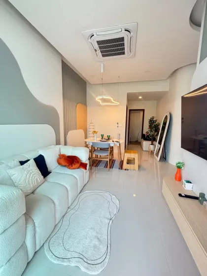อพาร์ตเมนต์ 2 ห้องนอนทันสมัยให้เช่าในเชิงทะเล ภูเก็ต