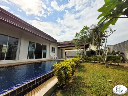 Villa 2 Chambres avec Piscine dans le Quartier Calme de Thalang
