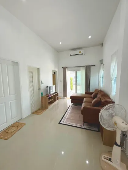 Villa de 2 habitaciones y 2 baños en alquiler en Chalong, Phuket
