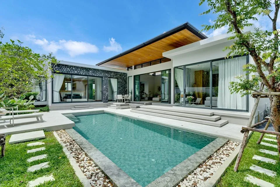 Luxury 3-Bedroom Private Pool Villa in Si Sunthon, Phuket