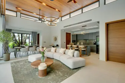 Роскошная вилла с 3 спальнями и собственным бассейном в Си Сантхон