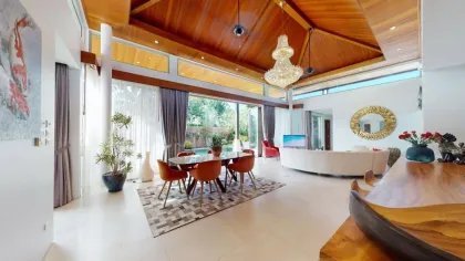 Villa privada de 3 habitaciones con piscina en Botanica The Residence, Cherng Talay