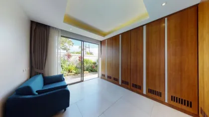 Villa privada de 3 habitaciones con piscina en Botanica The Residence, Cherng Talay