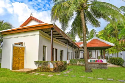 2-Bedroom Pool Villa for Rent in Pasak, Phuket