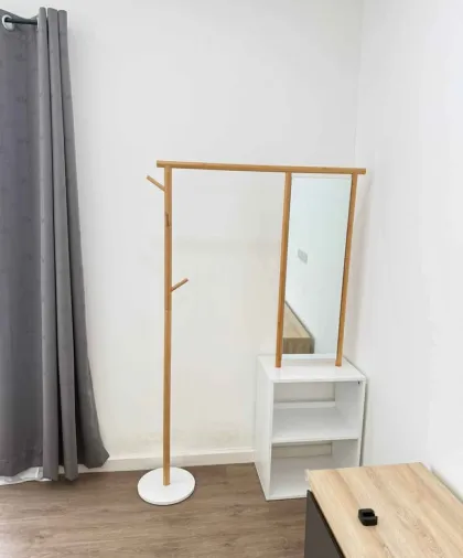 Moderne Eckhaus mit 2 Schlafzimmern und 3 Bädern zur Miete Smile Ville X2