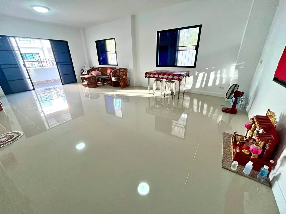 4 Schlafzimmer, 3 Badezimmer Haus zur Miete in Wichit