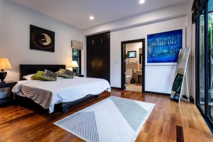 Poolvilla mit 3 Schlafzimmern und 4 Badezimmern zur Miete in Cherng Talay