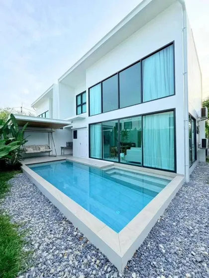 Вилла с бассейном и 3 спальнями для аренды с животными в Таланг