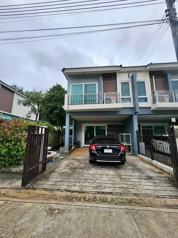 Villa en alquiler de 2 dormitorios y 2 baños en Supalai Bella Thalang