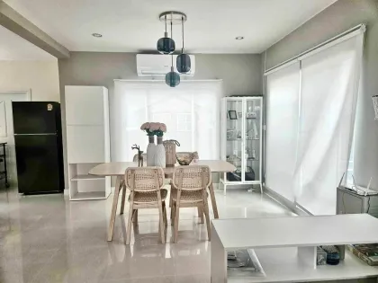 Villa de 3 habitaciones y 2 baños en alquiler en Passorn Village, Koh Kaew