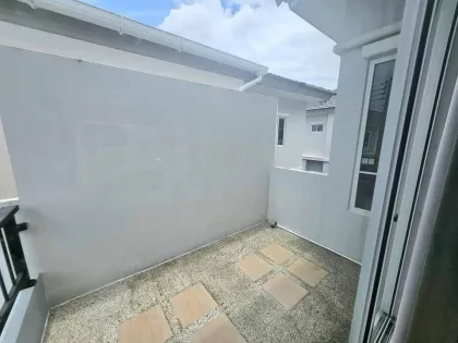 Villa de 3 habitaciones y 2 baños en alquiler en Passorn Village, Koh Kaew