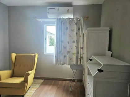 Villa de 3 habitaciones y 2 baños en alquiler en Passorn Village, Koh Kaew