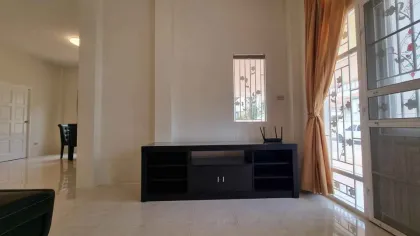 Вилла на 3 спальни в аренду в Villa Suanluang, Пхукет Таун