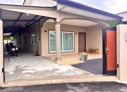 Haus mit 2 Schlafzimmern und 2 Bädern zur Miete in Bang Tao