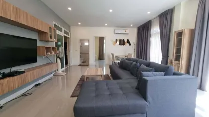 พูลวิลล่าส่วนตัว 3 ห้องนอน 3 ห้องน้ำ Hideaway Valley ฉลอง