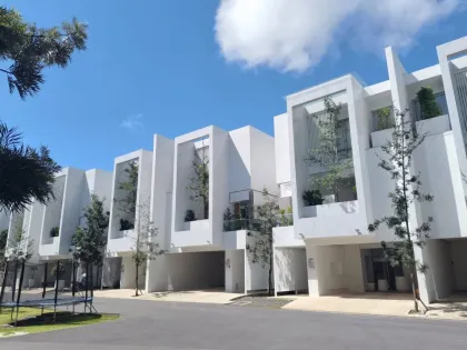 邦涛黄金地段豪华三卧泳池别墅出租