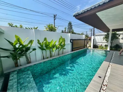 วิลล่าหรูสมัยใหม่ 3 ห้องนอนให้เช่า ที่ Blue Tree Living เชิงทะเล