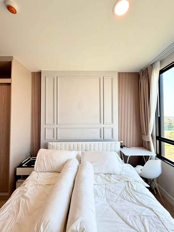 Apartamento moderno de 1 dormitorio con vista a la piscina en The Amaz Srisunthorn