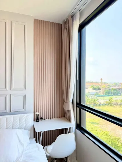 Appartement 1 chambre moderne avec vue sur piscine au The Amaz Srisunthorn