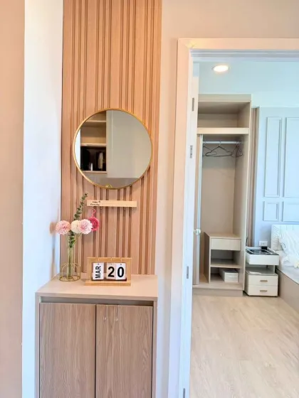 Appartement 1 chambre moderne avec vue sur piscine au The Amaz Srisunthorn