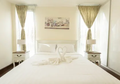Fully Furnished 5 Bedroom Pool Villa in Laguna Phuket