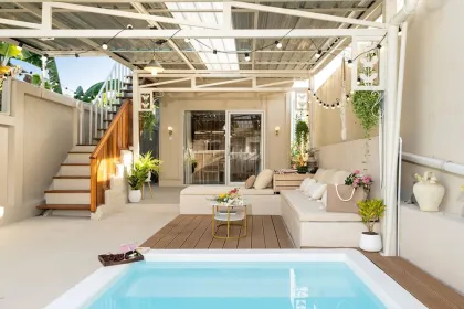 Maison Confortable avec Piscine 3 Chambres et Terrasse sur le Toit à Rawai