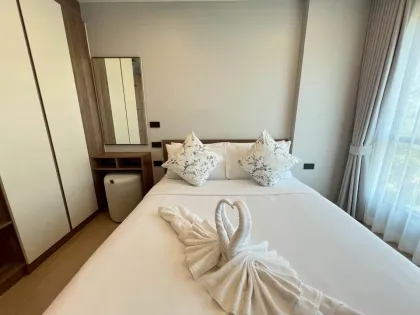 Condo nuevo de 2 dormitorios y 2 baños en alquiler en Space Cherngtalay