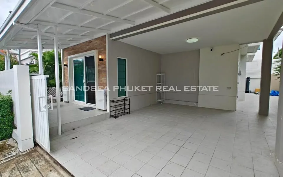 Zeitgemäßes 4-Schlafzimmer-Haus zur Miete in Koh Kaew, Phuket