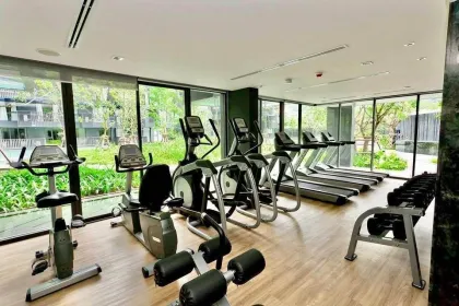 Studio moderne à louer au The Deck Condo, Patong
