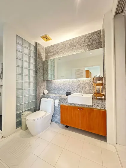 Kamala Trees Residence宽敞一卧室公寓出租