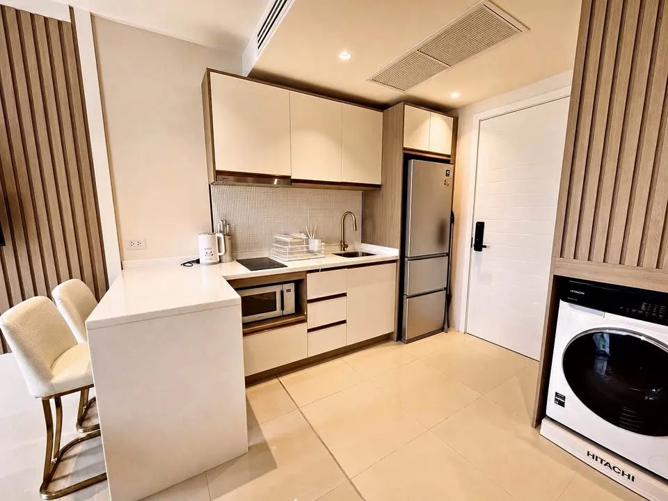 Luxury Studio Apartment for Rent at The City Condo, Kathu
